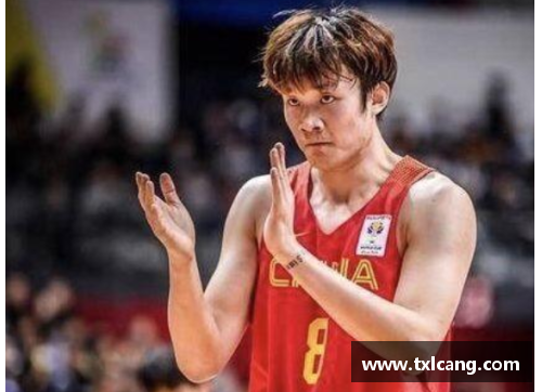 OB电竞官网阿亚纳：从足球场上的新星到未来的传奇球员之路 - 副本